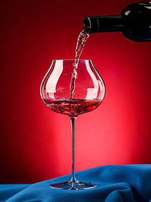 Discover the Elegance of the Crystal Glass Elegant Drinking Cup Gift Set