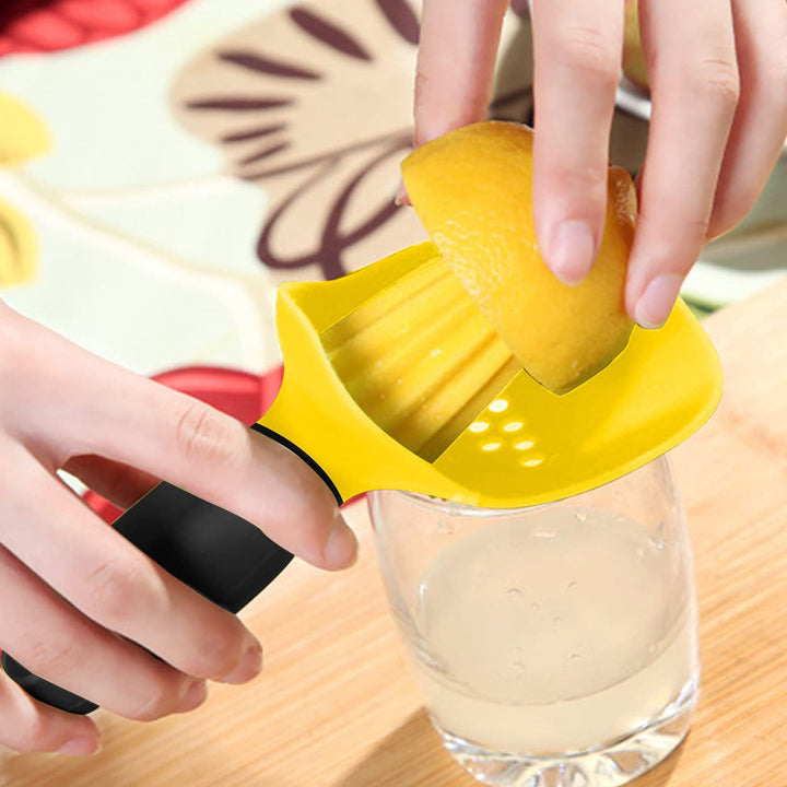 Unleash Your Inner Chef with Our Creative Kitchen Gadget Manual Juicer